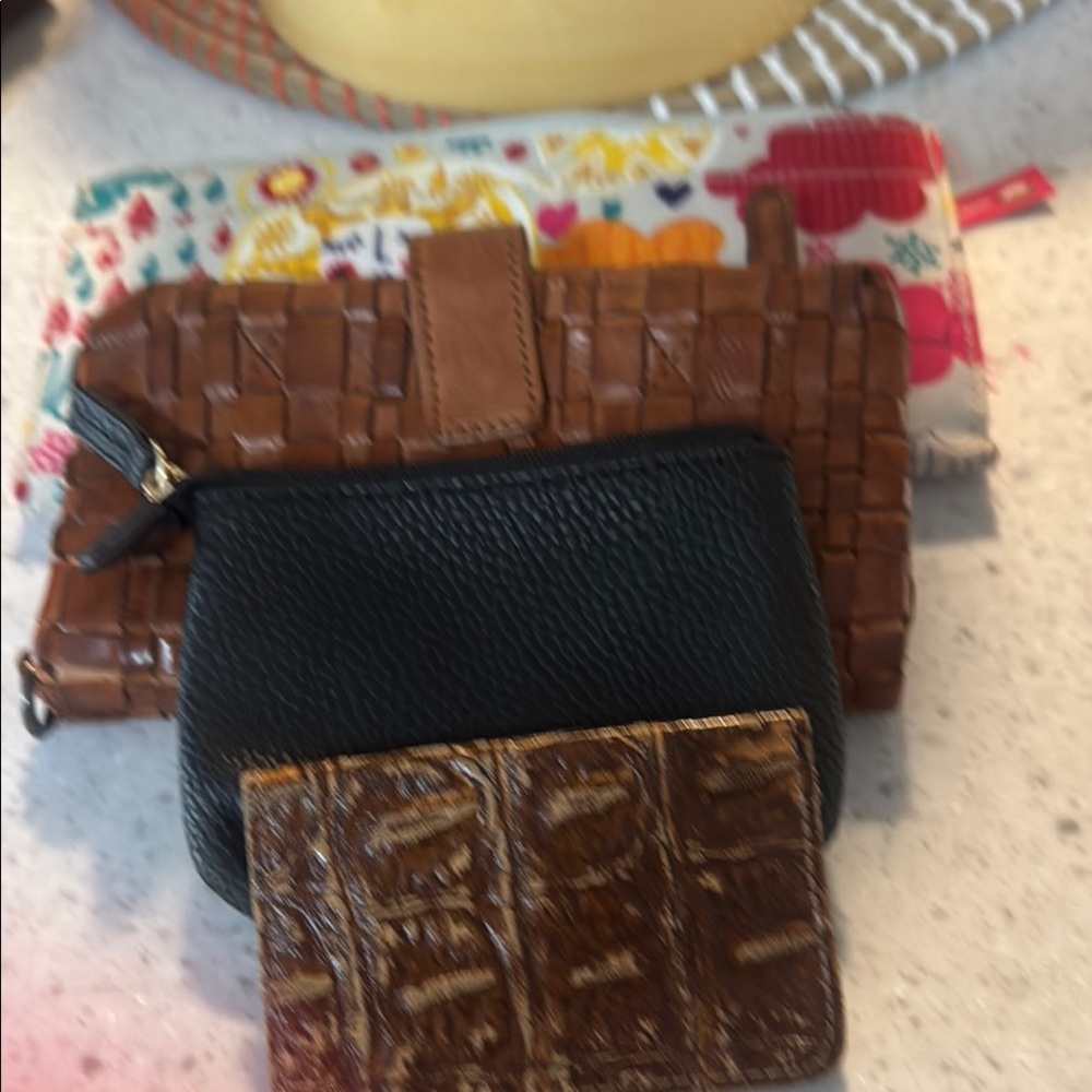 Stylish Brown and Black Clutch Set